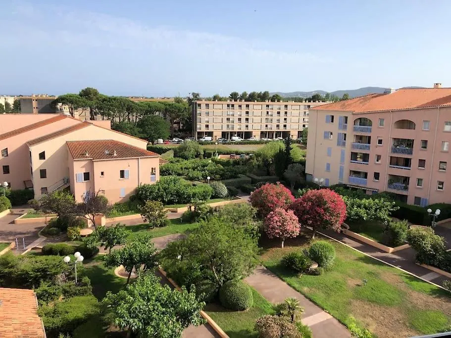 Apartment Appartement Spacieux 65M2, Avec Piscine Et Parking Frejus